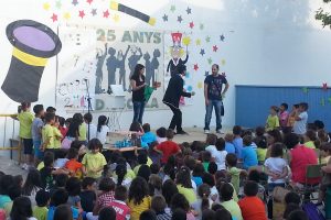Magia en la fiesta fin de curso en el CP Mare de Déu de la Salut de Onil